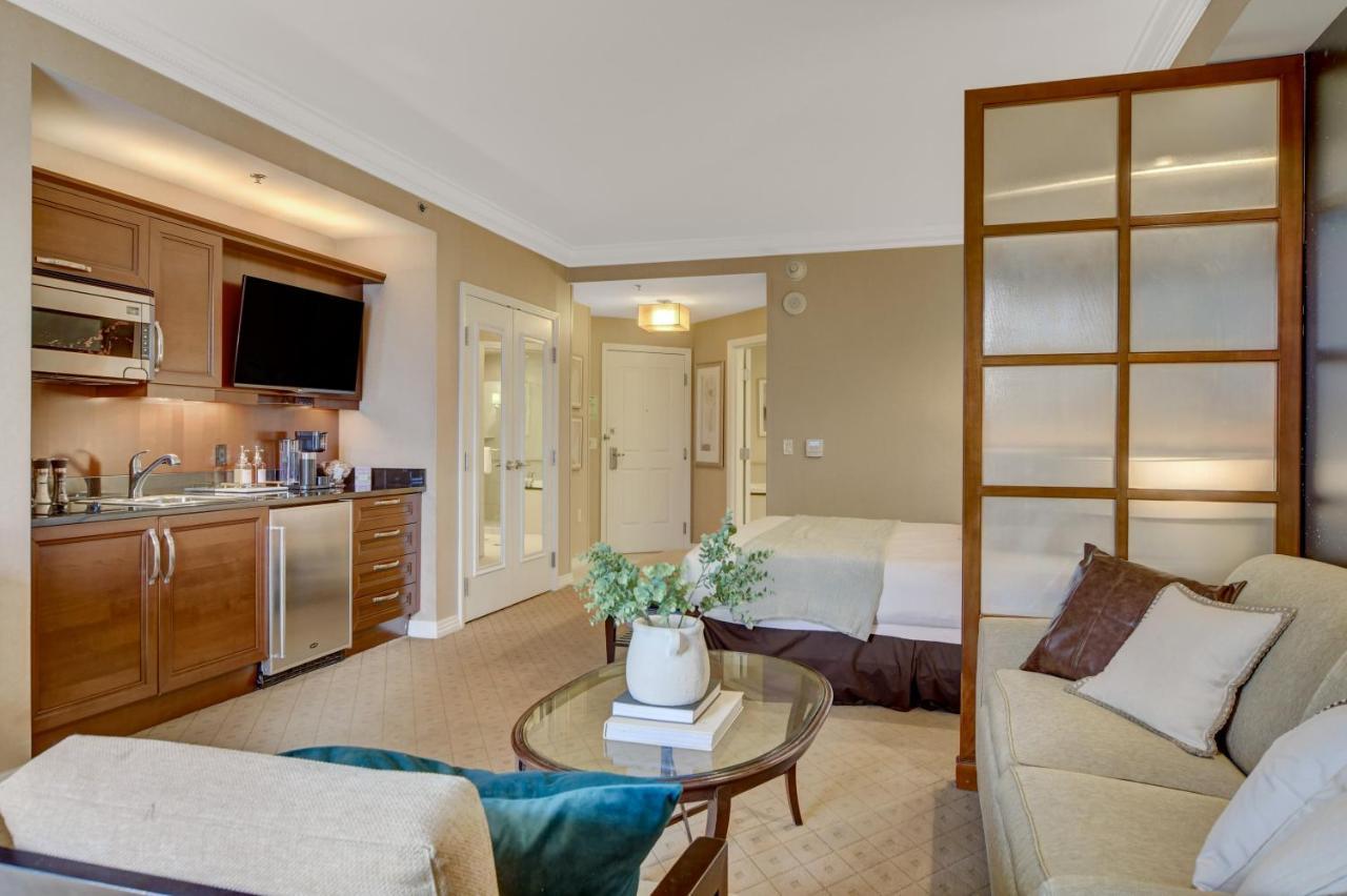 Stunning Balcony Strip View Mgm Signature * Free Valet Aparthotel *