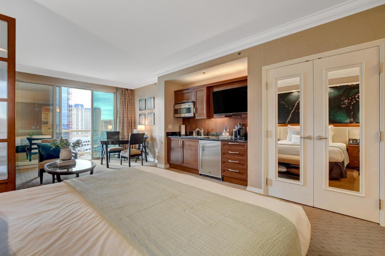 Stunning Balcony Strip View Mgm Signature * Free Valet Aparthotel *