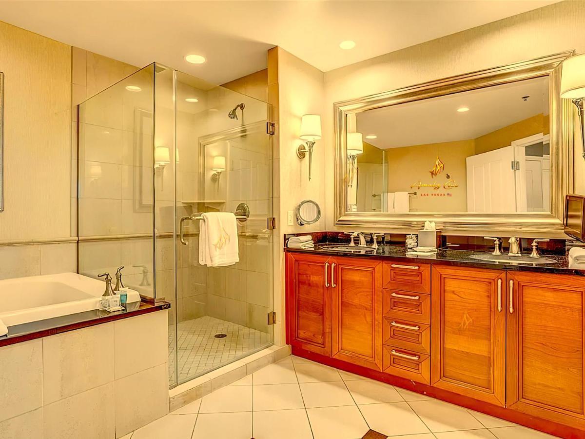 Amalz 2 Bedroom 3 Bathroom Balcony At Mgm Signature ! Aparthotel Las Vegas