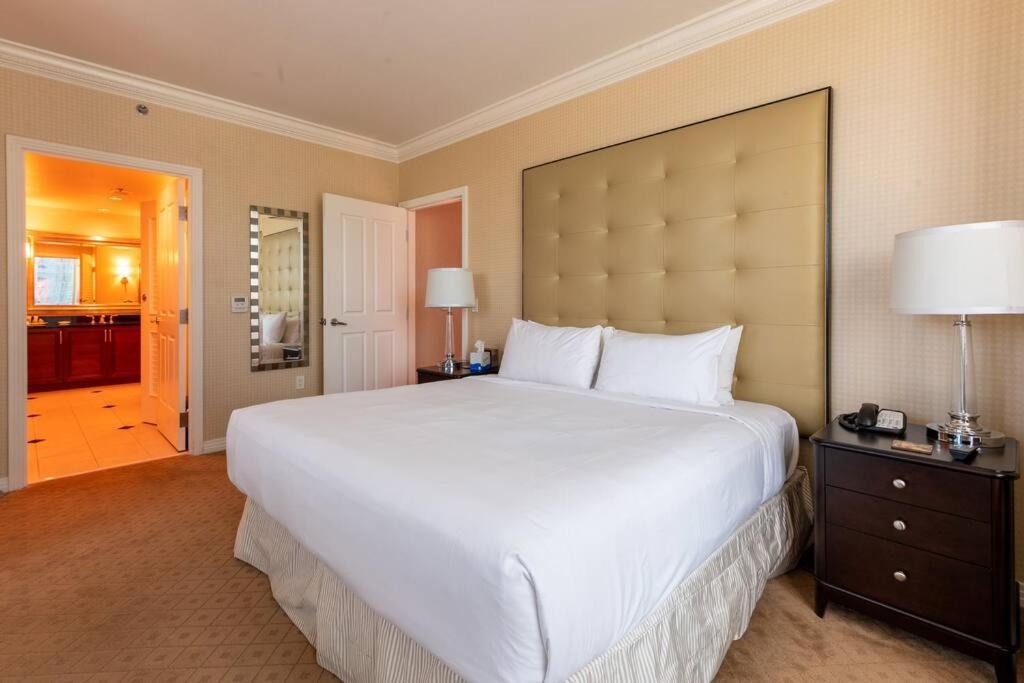 Apartment Tower 3 Corner Unit With Spectacular Formula 1 Race Views! *