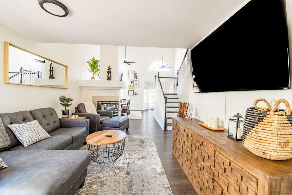 Ferienhaus Gorgeous Away From 3 Bed 3 Bath W/ Pool *