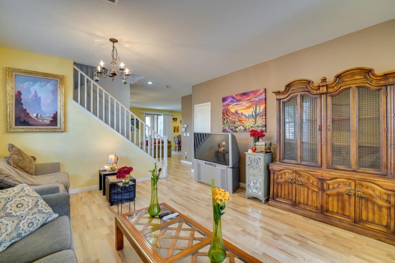 Holiday home Serene Vegas With Heated Pool Near Strip! *