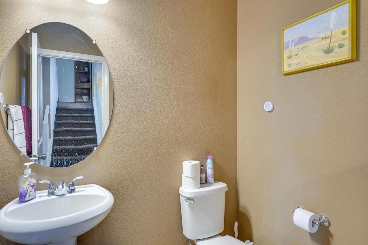 Serene Vegas With Heated Pool Near Strip!