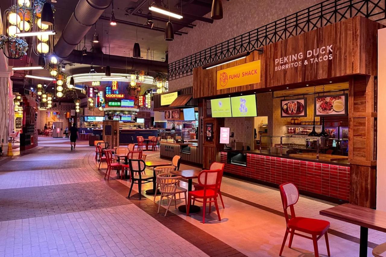 Aparthotel Elegant At World Strip