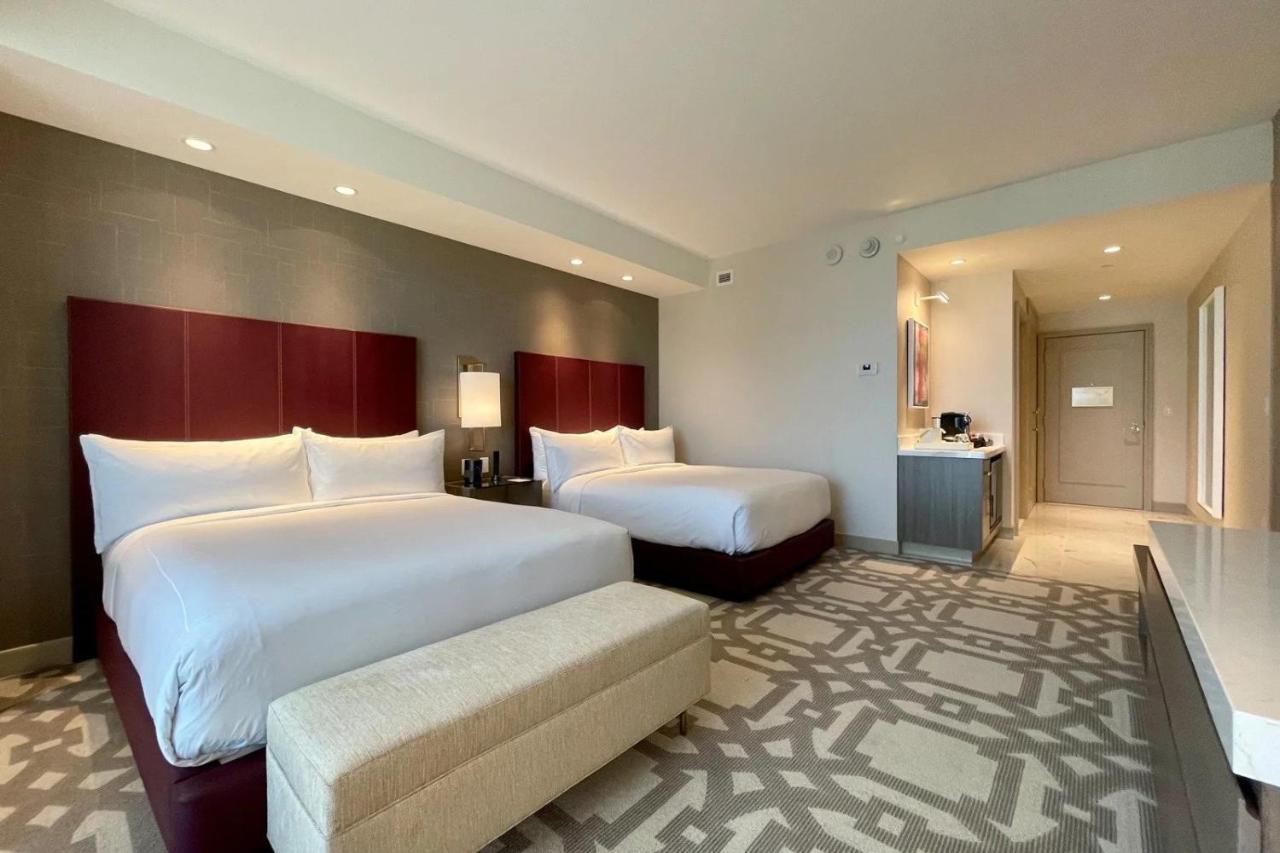 Elegant At World Strip Aparthotel