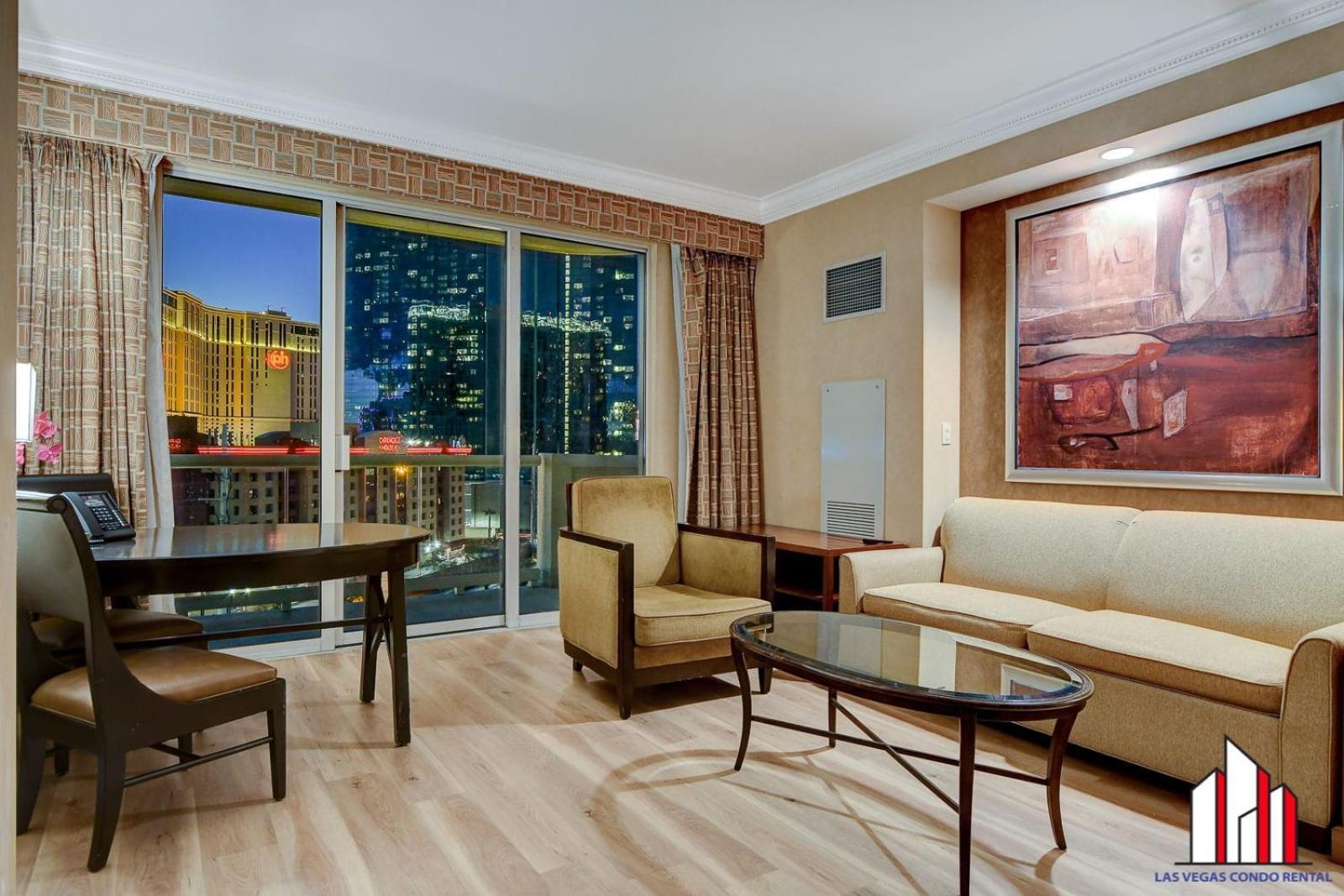 Mgm Signature-07-607 Accessible Strip View Balcony *