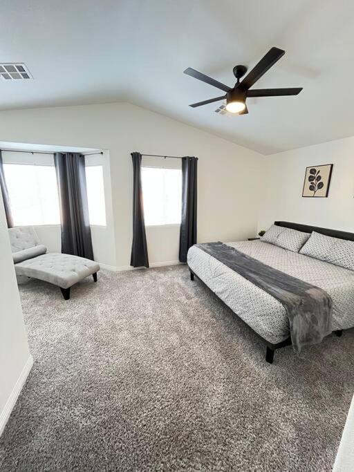 Casahermosa Cozy Getaway ! Holiday home Las Vegas