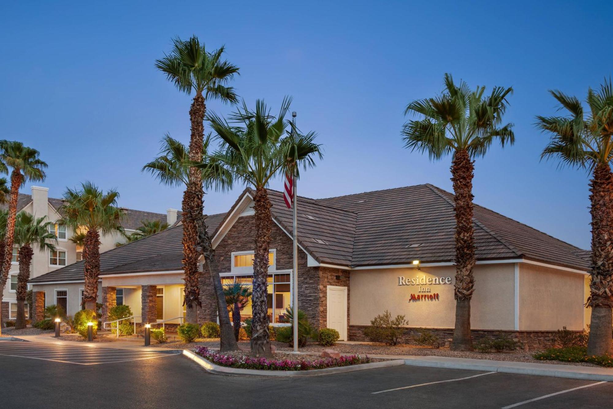 By Marriott Stadium Area Hotel 3*