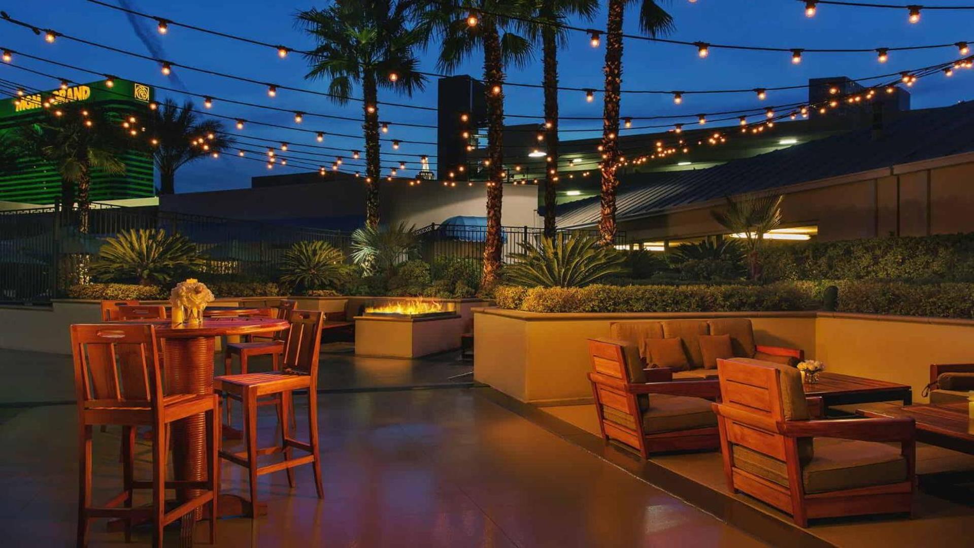 No Fees-mgm Stripview-jacuzzi-formula 1 Track View Apartment