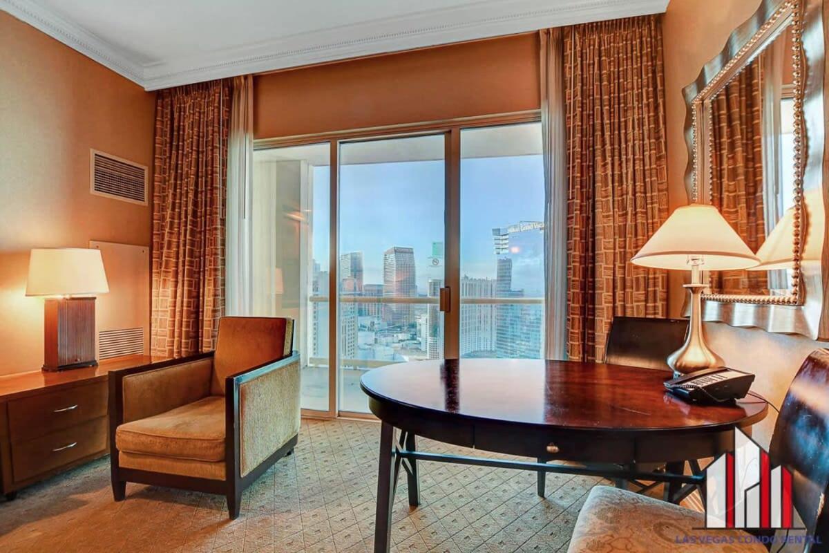 Сasa de vacaciones Mgm Signature-34-709 F1 Track & Strip View Balcony *