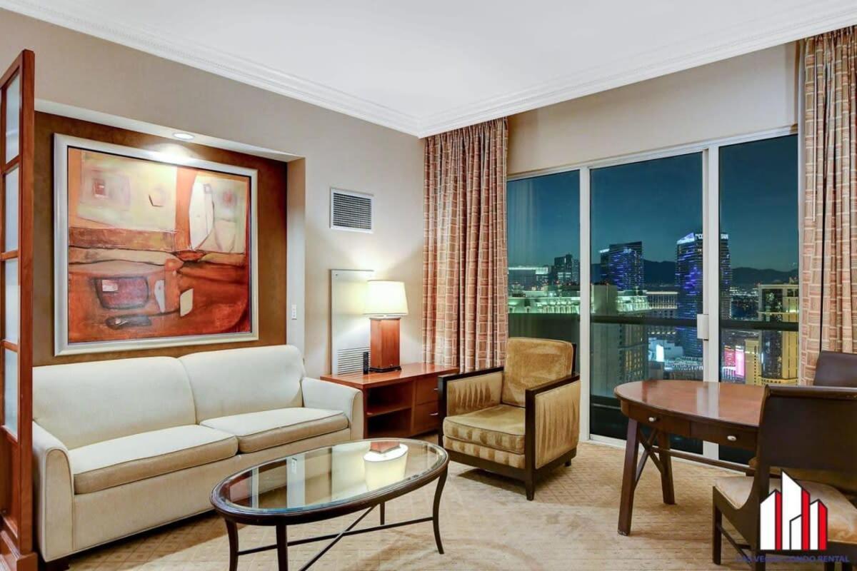 Mgm Signature-36-705 F1 Track & Strip View Balcony Holiday home Las Vegas