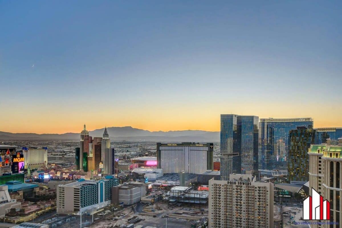 Mgm Signature-36-705 F1 Track & Strip View Balcony Holiday home Las Vegas