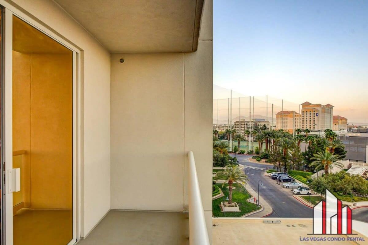 Mgm Signature-05-602 1br 2ba Balcony Las Vegas