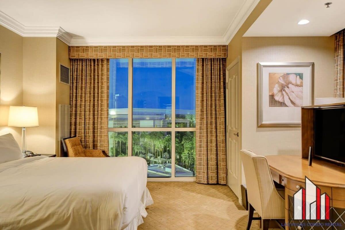 Mgm Signature-05-602 1br 2ba Balcony *