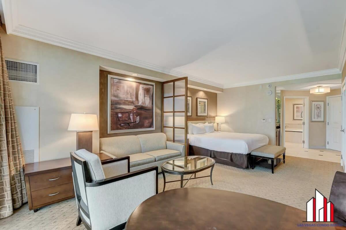 Signature 2br3ba Balcony Combo Units 20-618 And 20