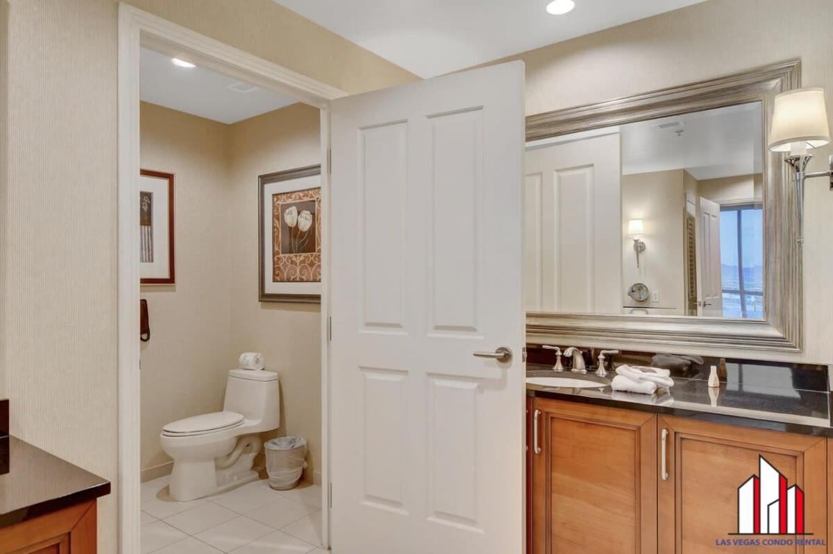 Signature 2br3ba Balcony Combo Units 20-618 And 20 *
