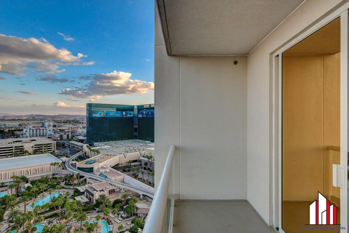 Signature 2br3ba Balcony Combo Units 20-618 And 20 Las Vegas