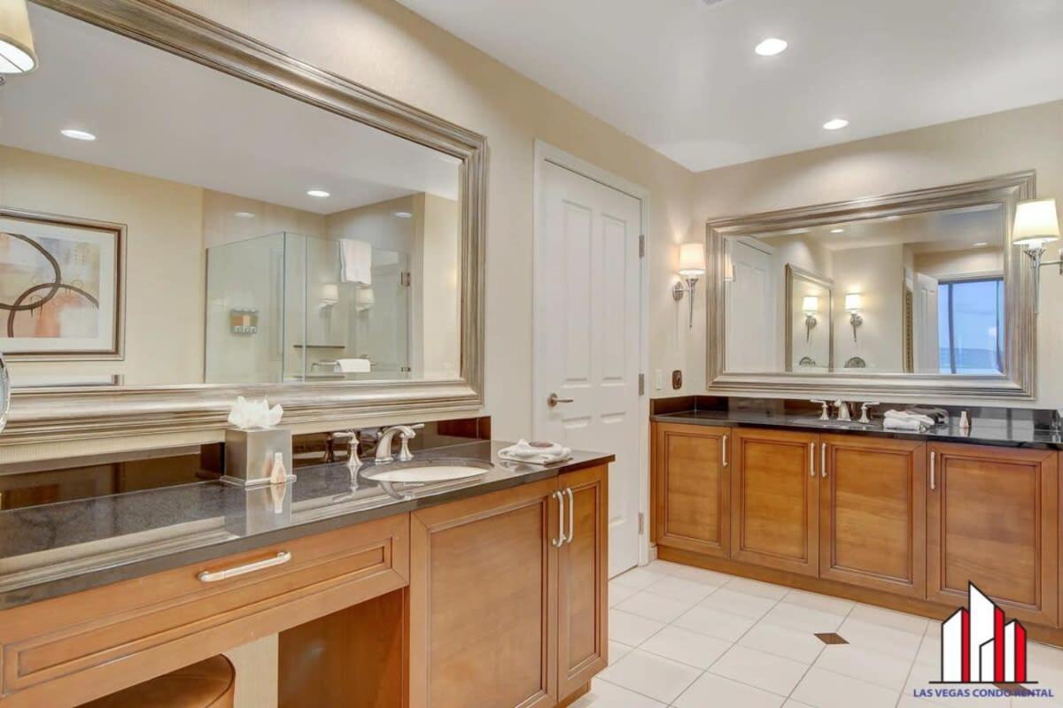 Signature 2br3ba Balcony Combo Units 20-618 And 20