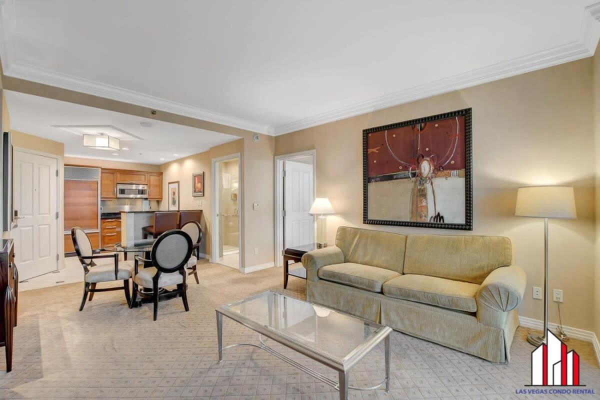 Signature 2br3ba Balcony Combo Units 20-618 And 20 *