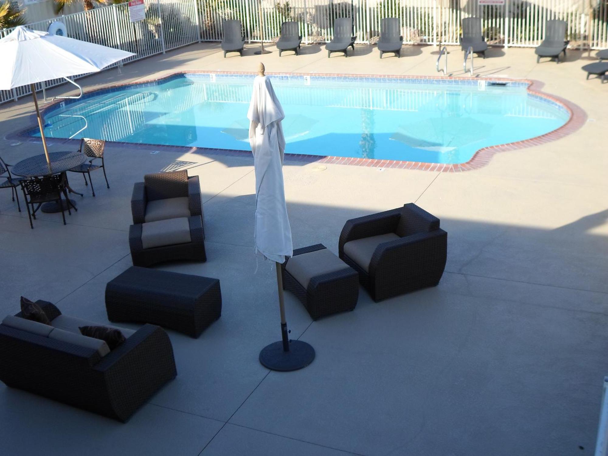 Howard Johnson By Wyndham Vegas Near The Strip Las Vegas
