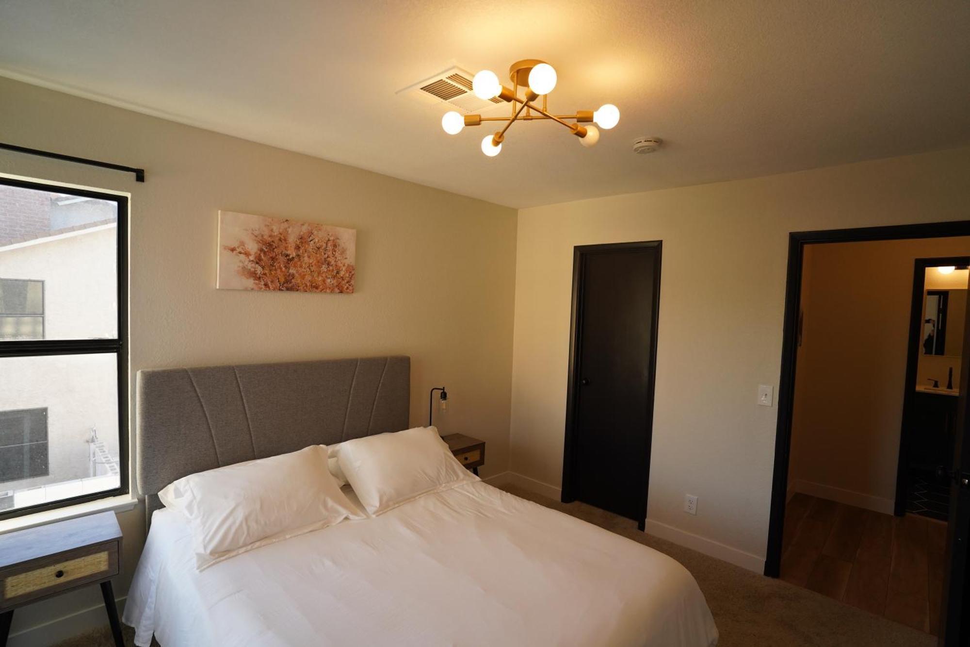Villa 5min To Strip Newly Renovated Luxury With Pool *