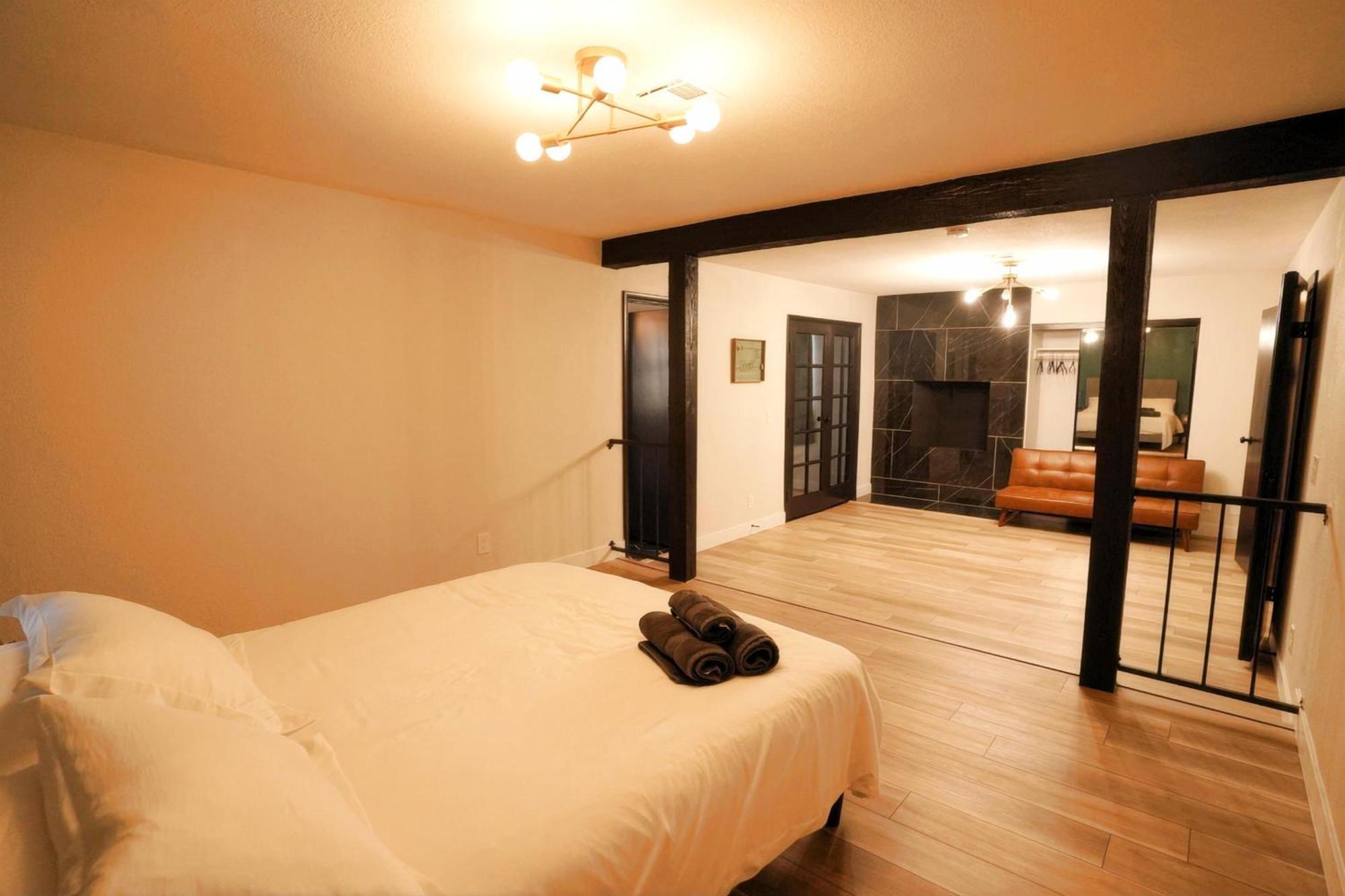 Villa 5min To Strip Newly Renovated Luxury With Pool Las Vegas