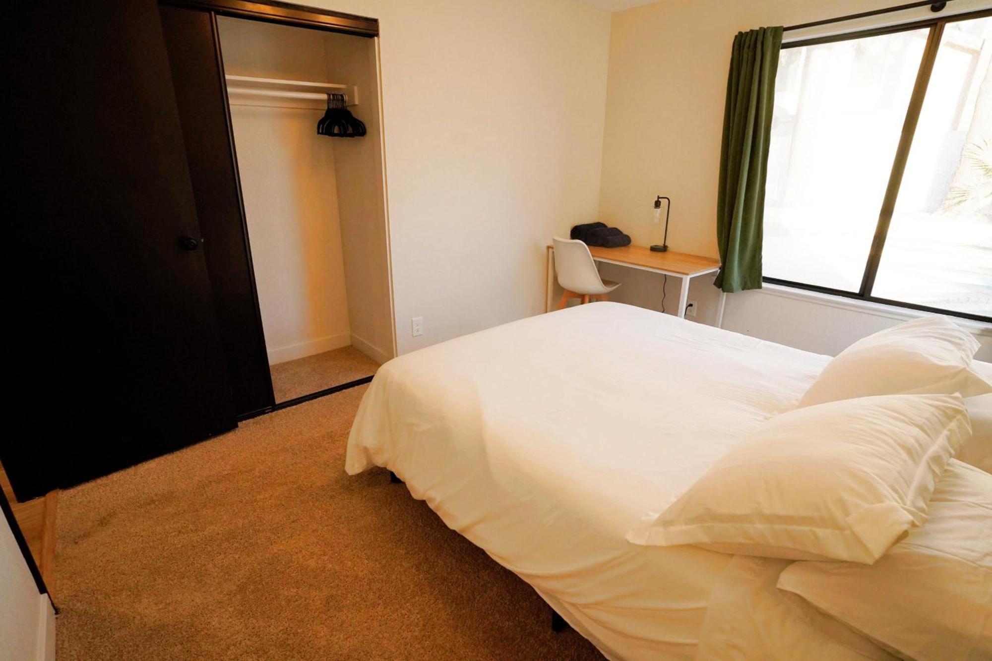 5min To Strip Newly Renovated Luxury With Pool Villa Las Vegas