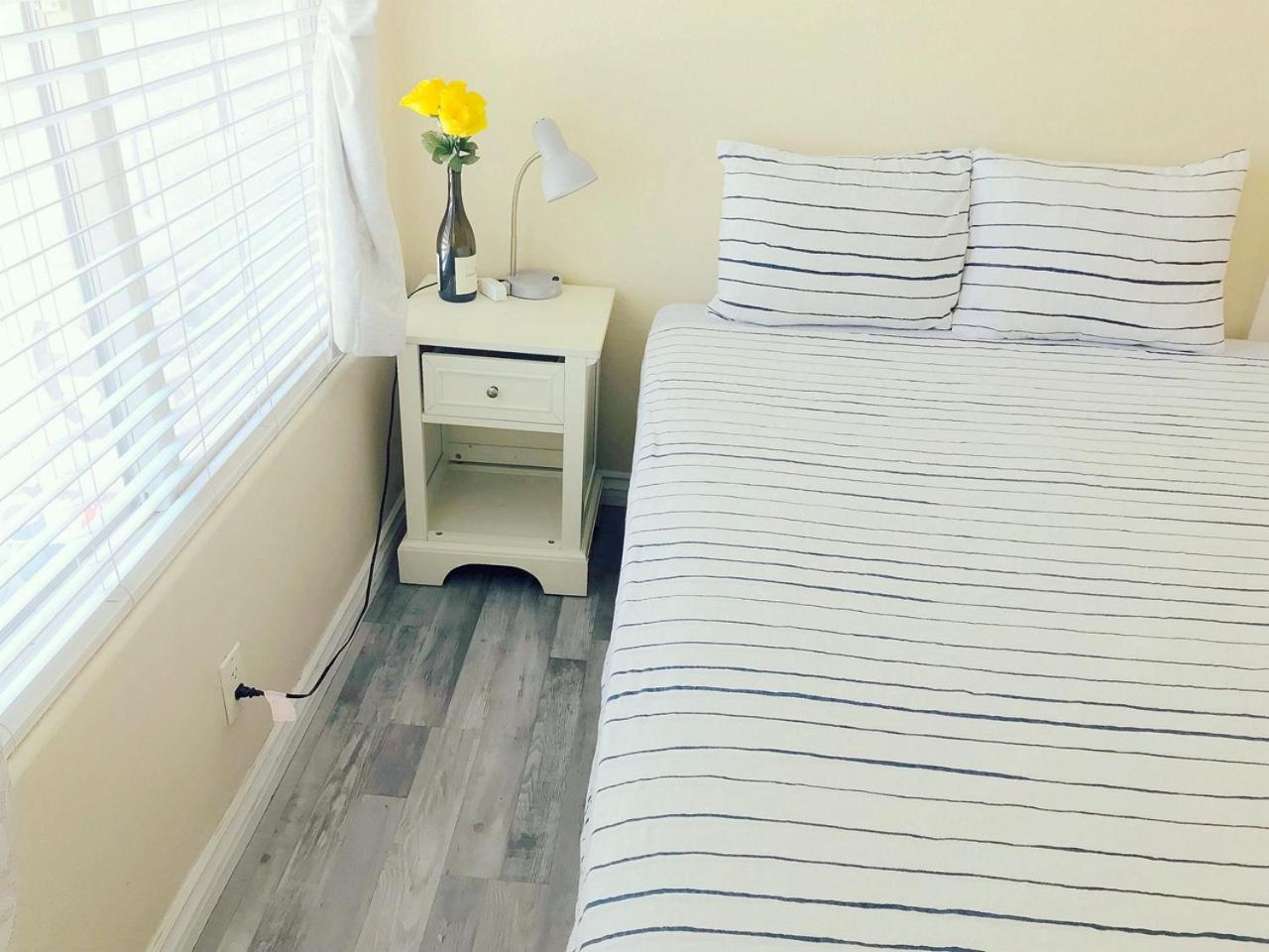 Comfortable Big Bedroom In The House For Rent-03 Séjour chez l'habitant