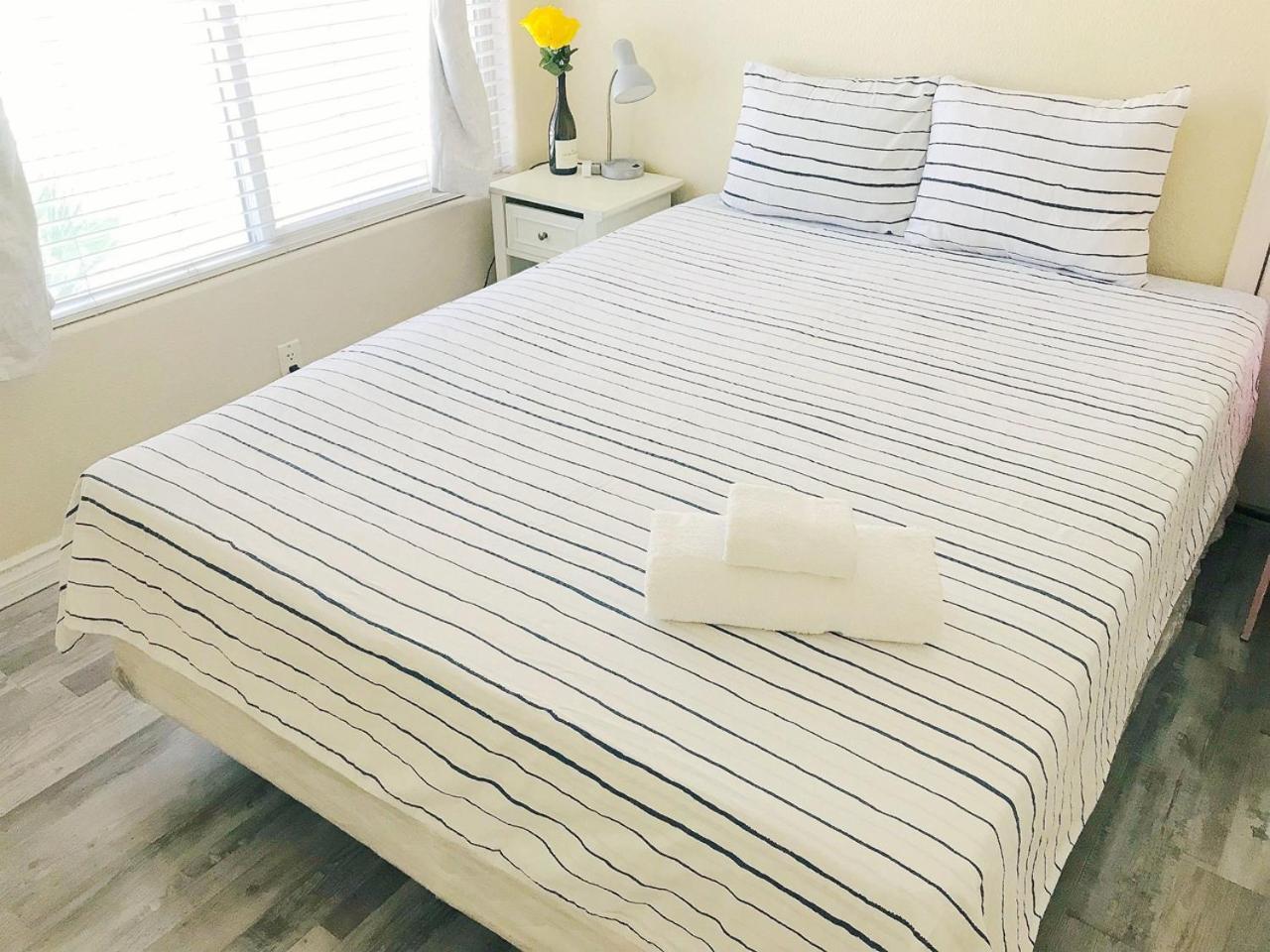 Séjour chez l'habitant Comfortable Big Bedroom In The House For Rent-03