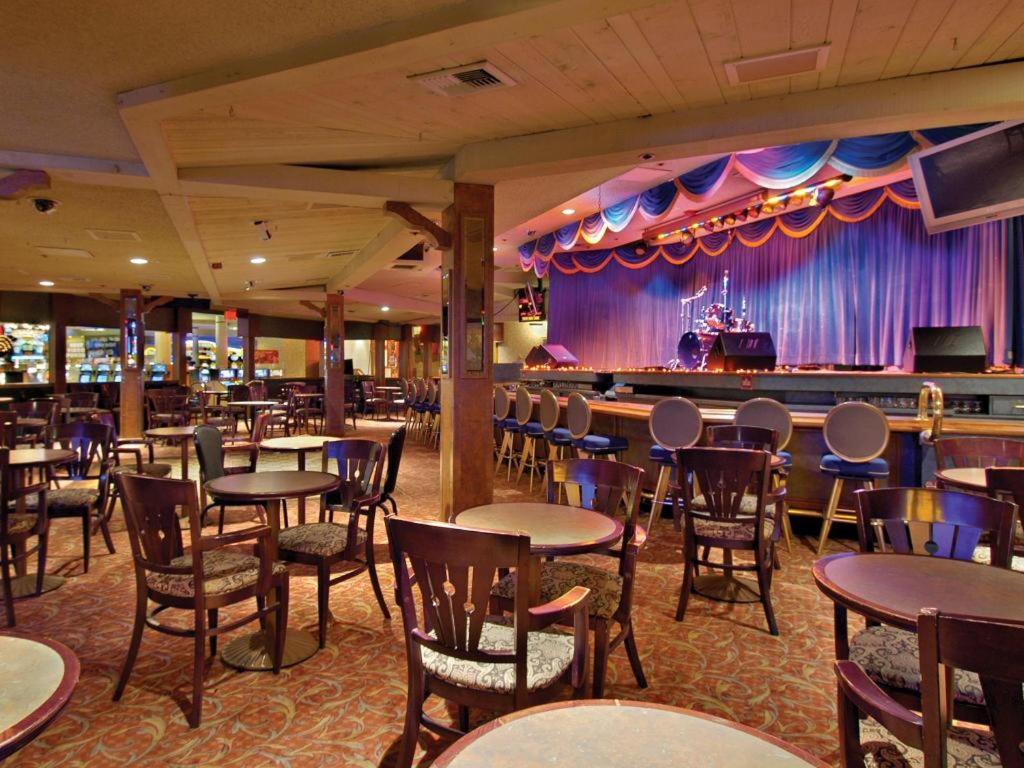 Resort Sam's Town And Gambling Hall 3*