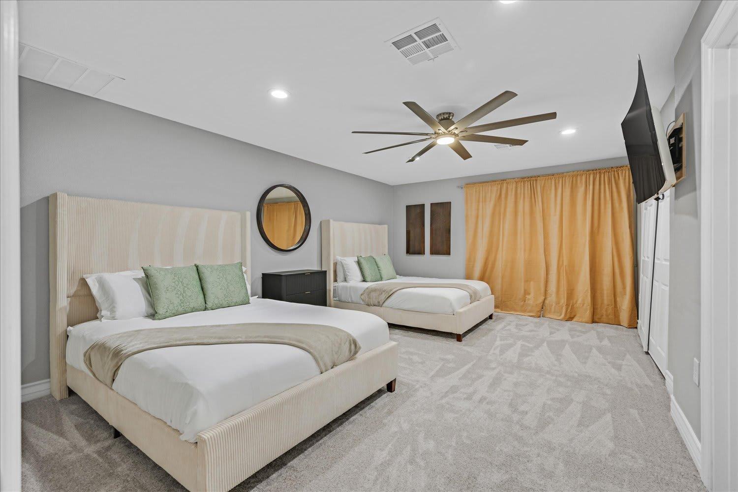 High-end 5 Bedroom W Pool, Gym, Hot Tub, Games Las Vegas
