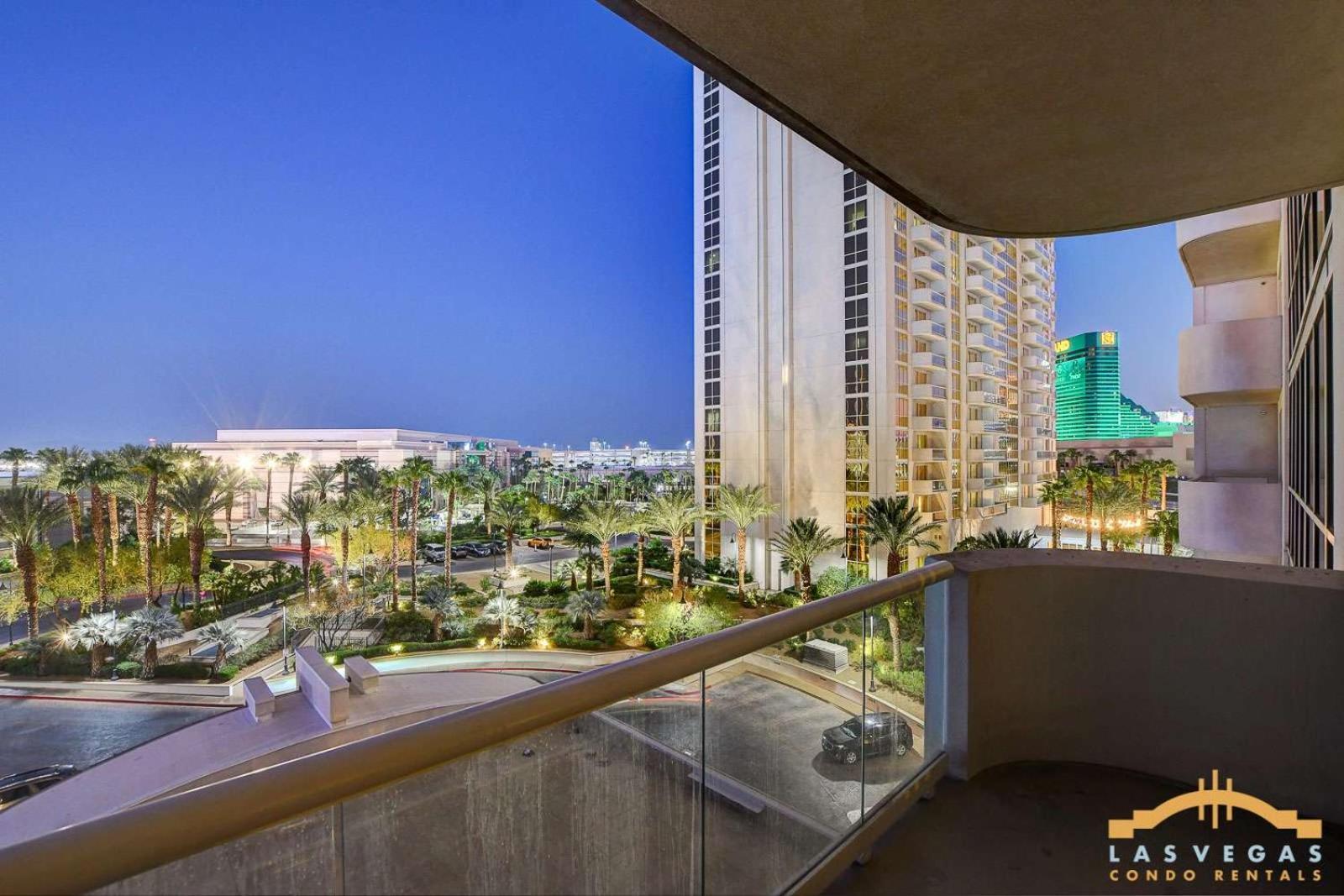Mgm Signature-04-714 1br 2ba Balcony Ferienhaus