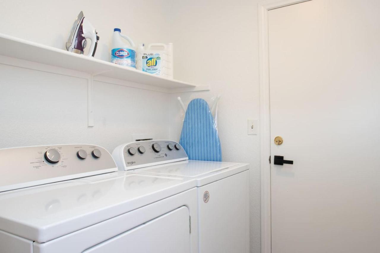 Hébergement de vacances Stylish 4br With New Pool By Craig Park