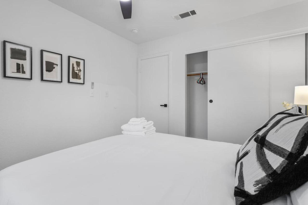 Stylish 4br With New Pool By Craig Park