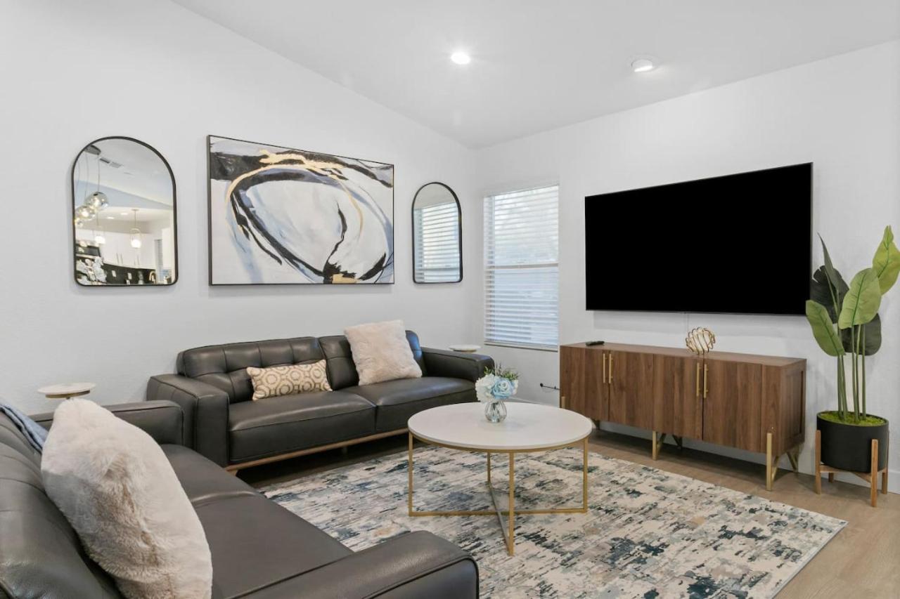 Hébergement de vacances Stylish 4br With New Pool By Craig Park