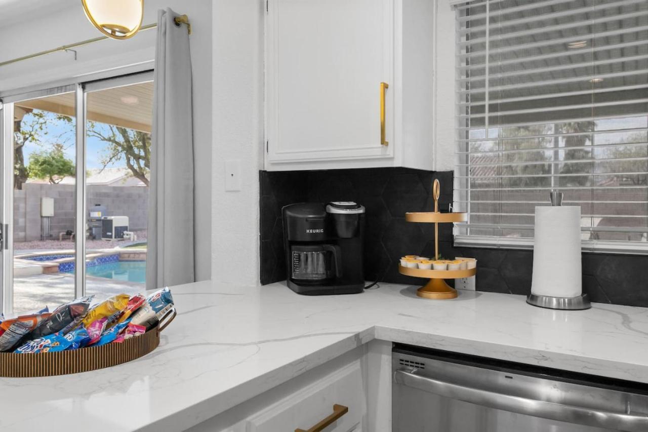 Hébergement de vacances Stylish 4br With New Pool By Craig Park *
