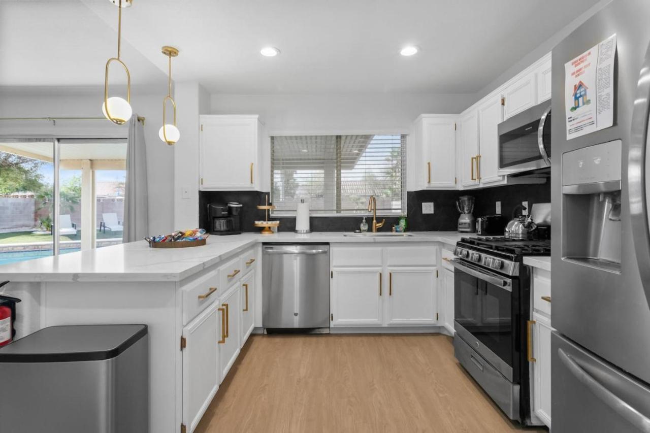 Stylish 4br With New Pool By Craig Park Hébergement de vacances Las Vegas