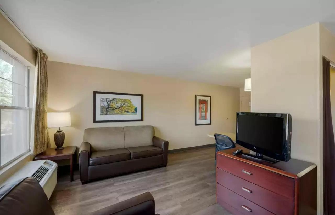 Hotel Mainstay Flamingo