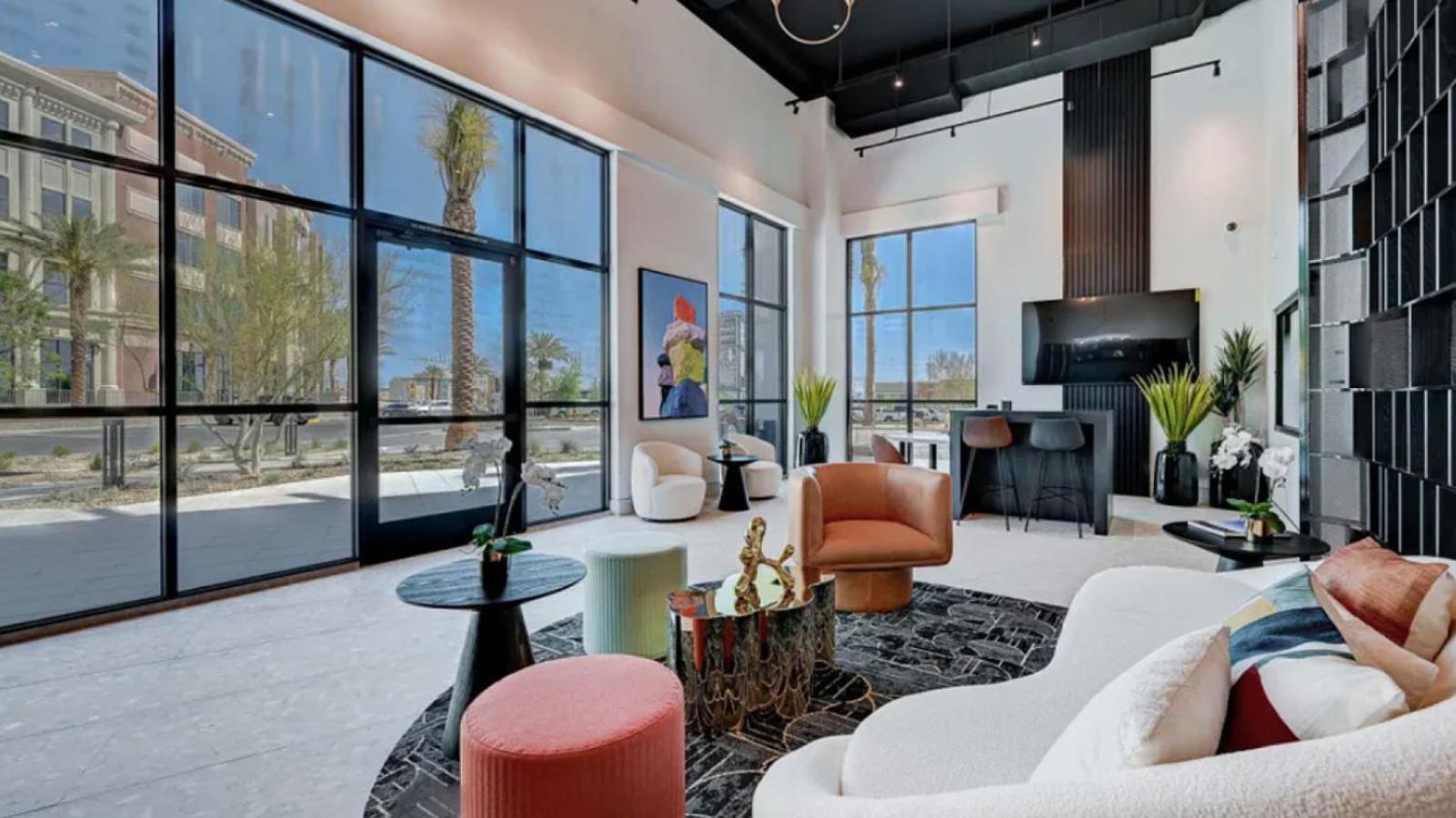 Landing At The Ellison - 2 Bedrooms In Rhodes Ranch Apartment *