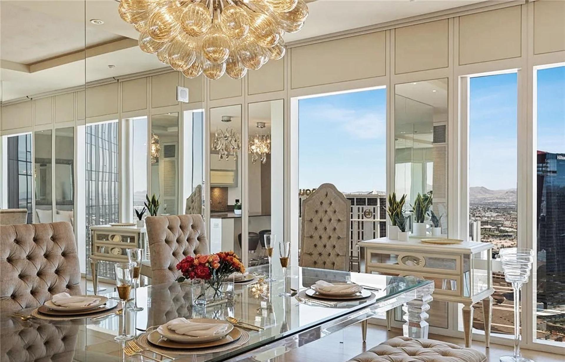 Elegant Two-bedroom Corner