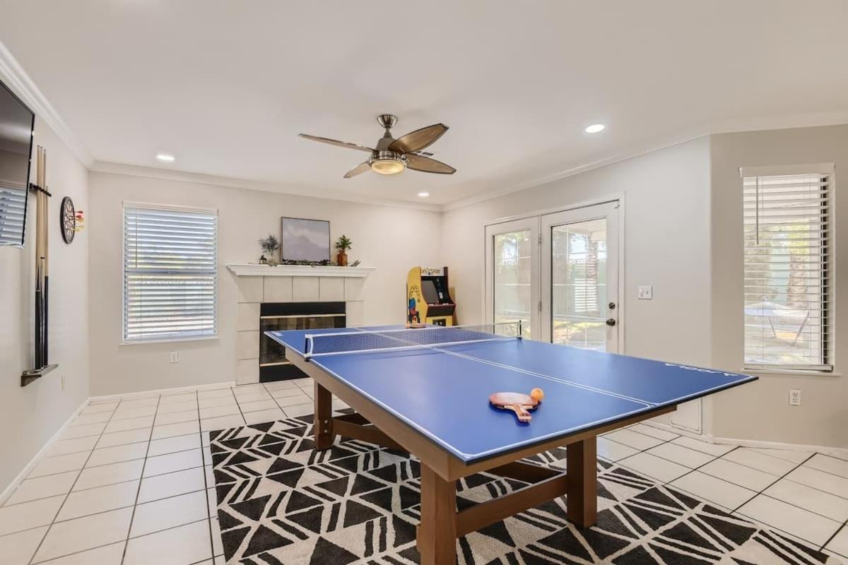 Heated Pool With & Game-room 15 Min To Strip * Las Vegas