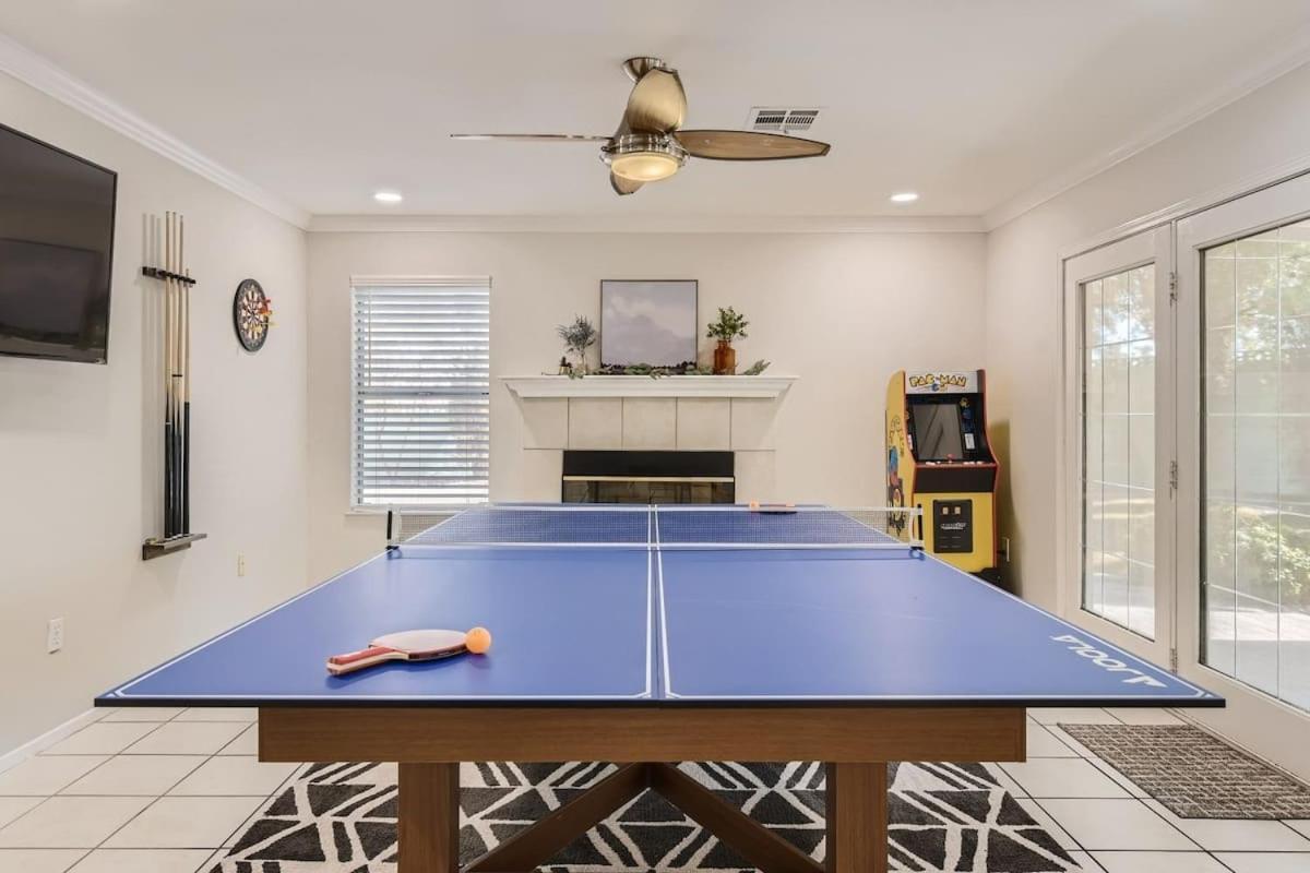 Heated Pool With & Game-room 15 Min To Strip Las Vegas