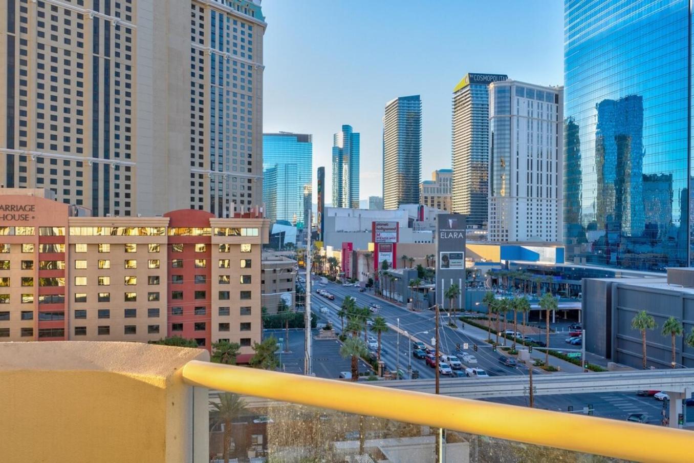 Mgm Balcony Strip Sphere And F1 Race Views *