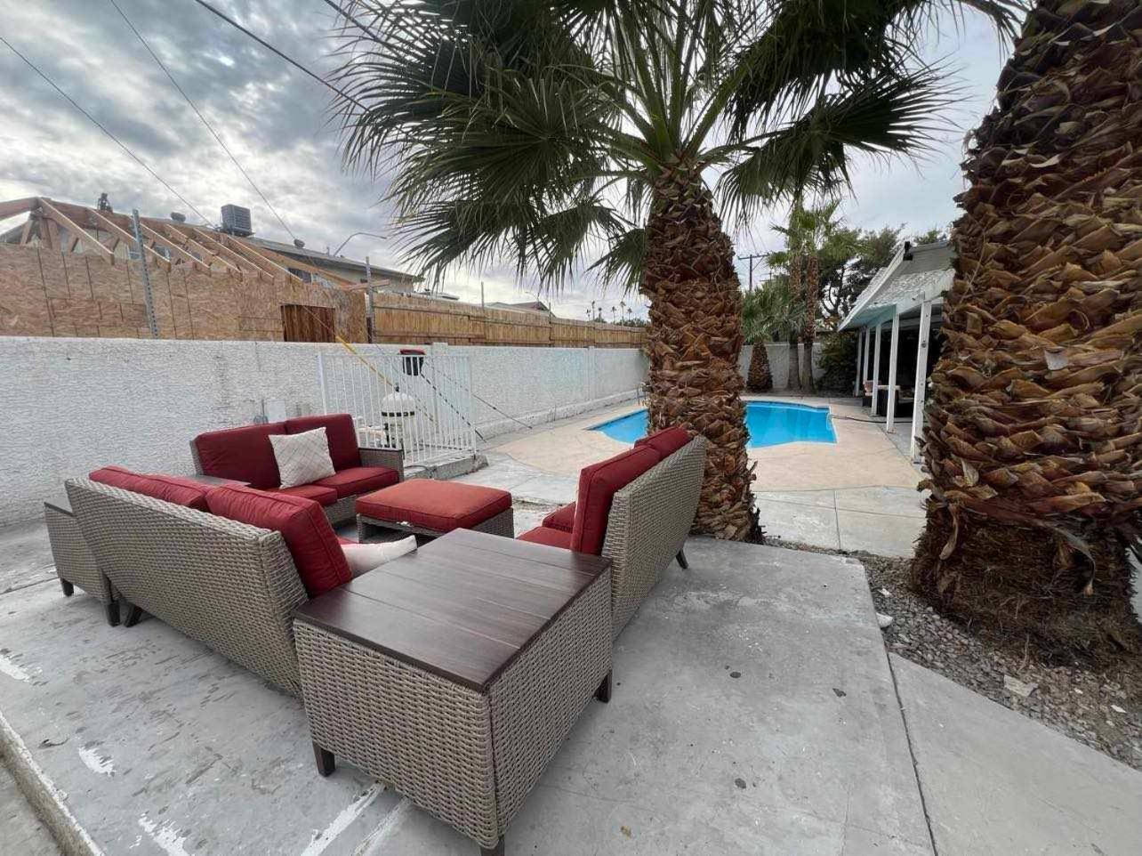 The Vegas Escape - Near The Airport/strip With Pool Casa de férias Las Vegas