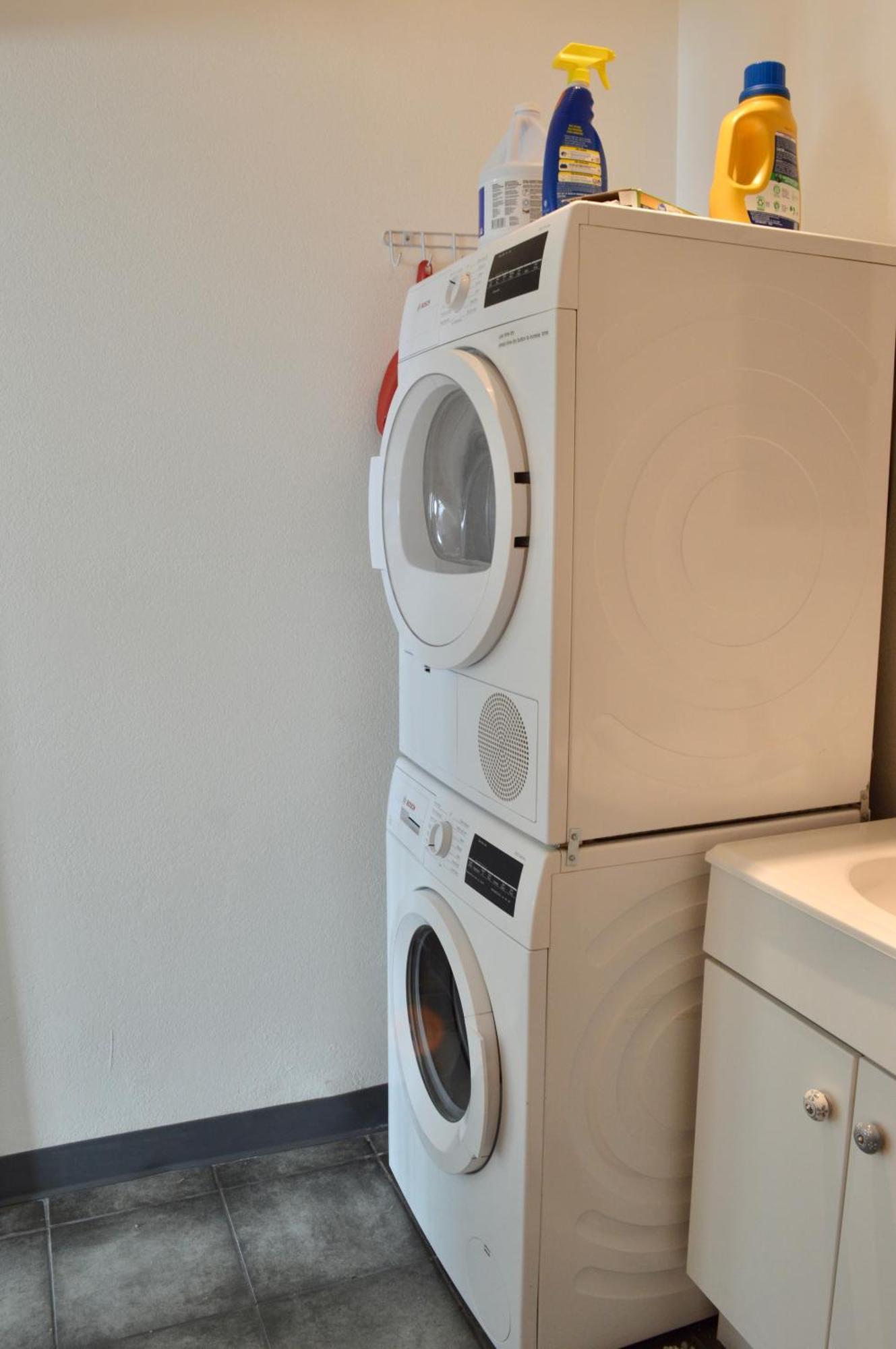 Jeffreys Reno 1 Bdrm Apartment *
