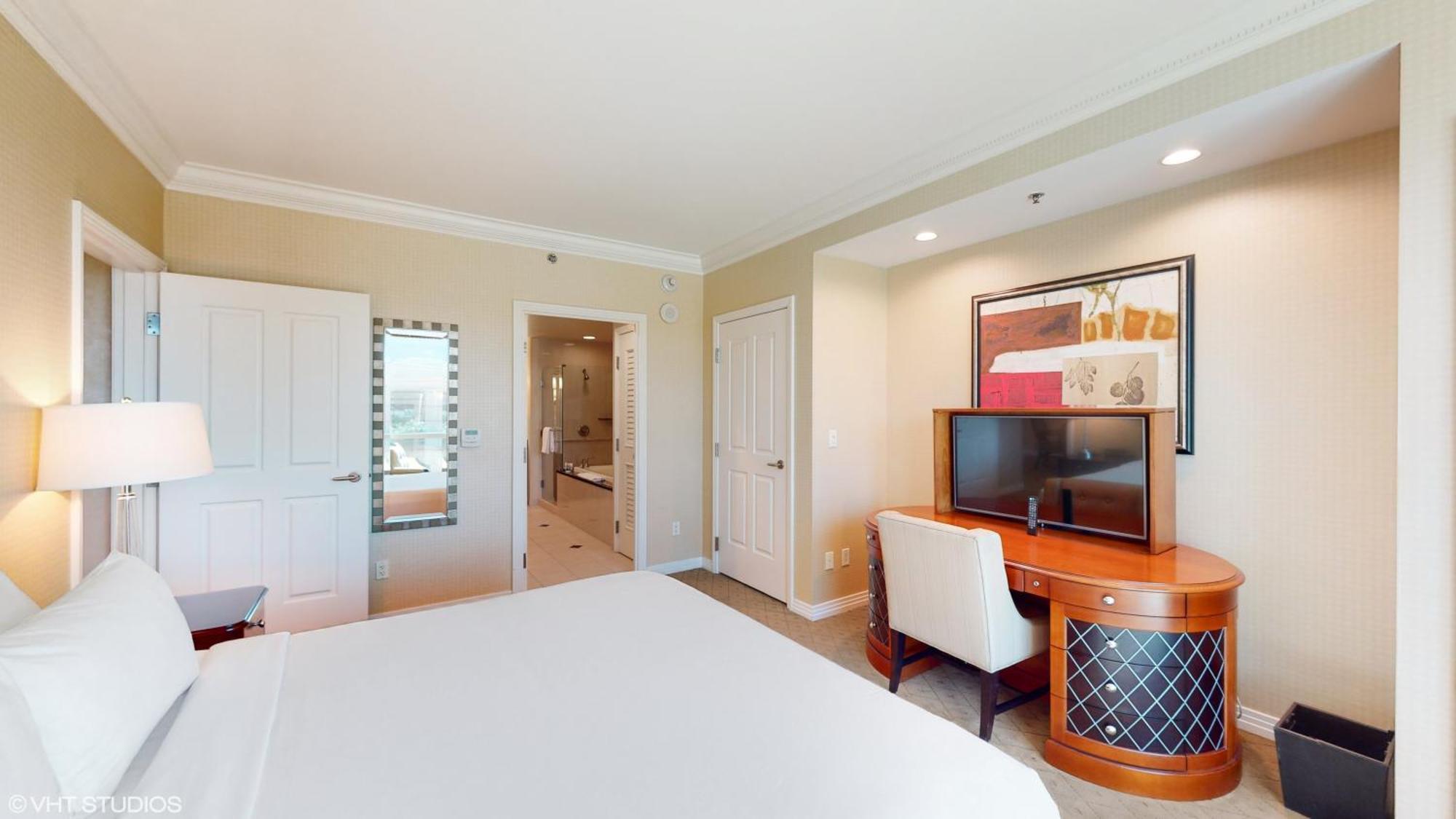 Aparthotel Lady Luck's Vista - Private Balcony - Full Kitchen - Two Full Baths - Jetted Tub - Full Mgm Grand Access W No Fee At Mgm Signature Las Vegas
