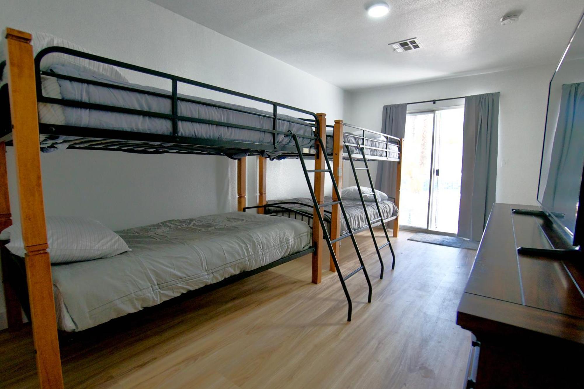 Vegas Lucky Vacation - Entire Home, Pool, 15mins From Strip And More! Casa vacanze