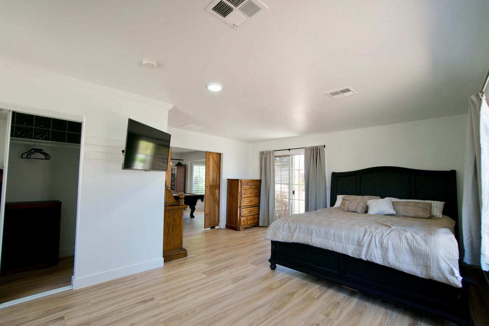 Vegas Lucky Vacation - Entire Home, Pool, 15mins From Strip And More! Casa vacanze *