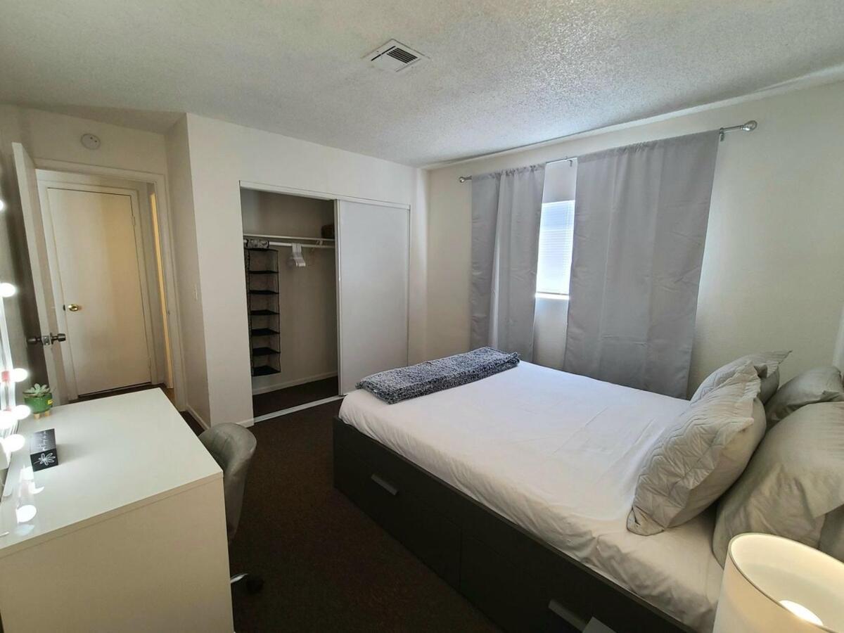 Appartamento 2 Bed 2 Bath Downtown Vegas Near The Strip