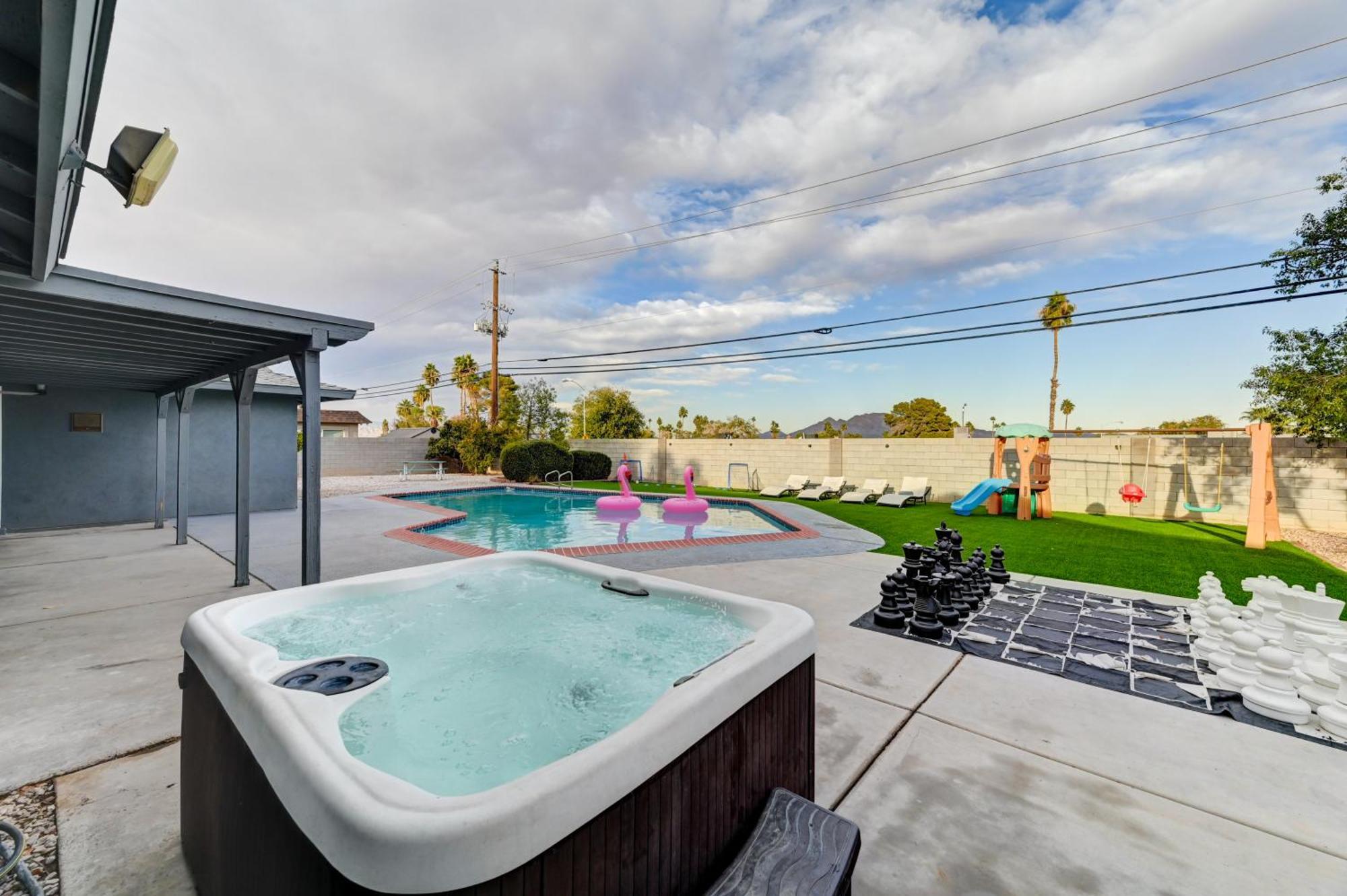Paradise-luxury 5bd Retreat Perfect For Groups & Families * Las Vegas